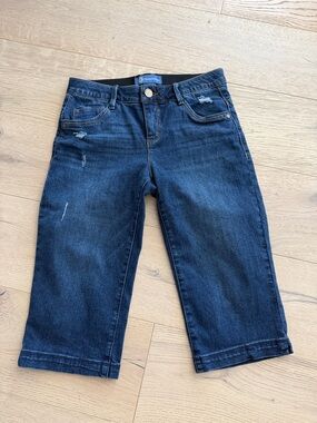 Democracy Women's Capri Jeans Absolution Stretch Denim Distressing Size 4 Petite